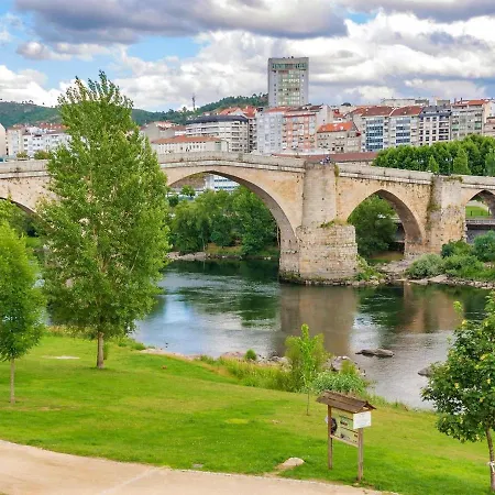 Lägenhet Belvilla By Oyo Trabazos Abellas Ourense